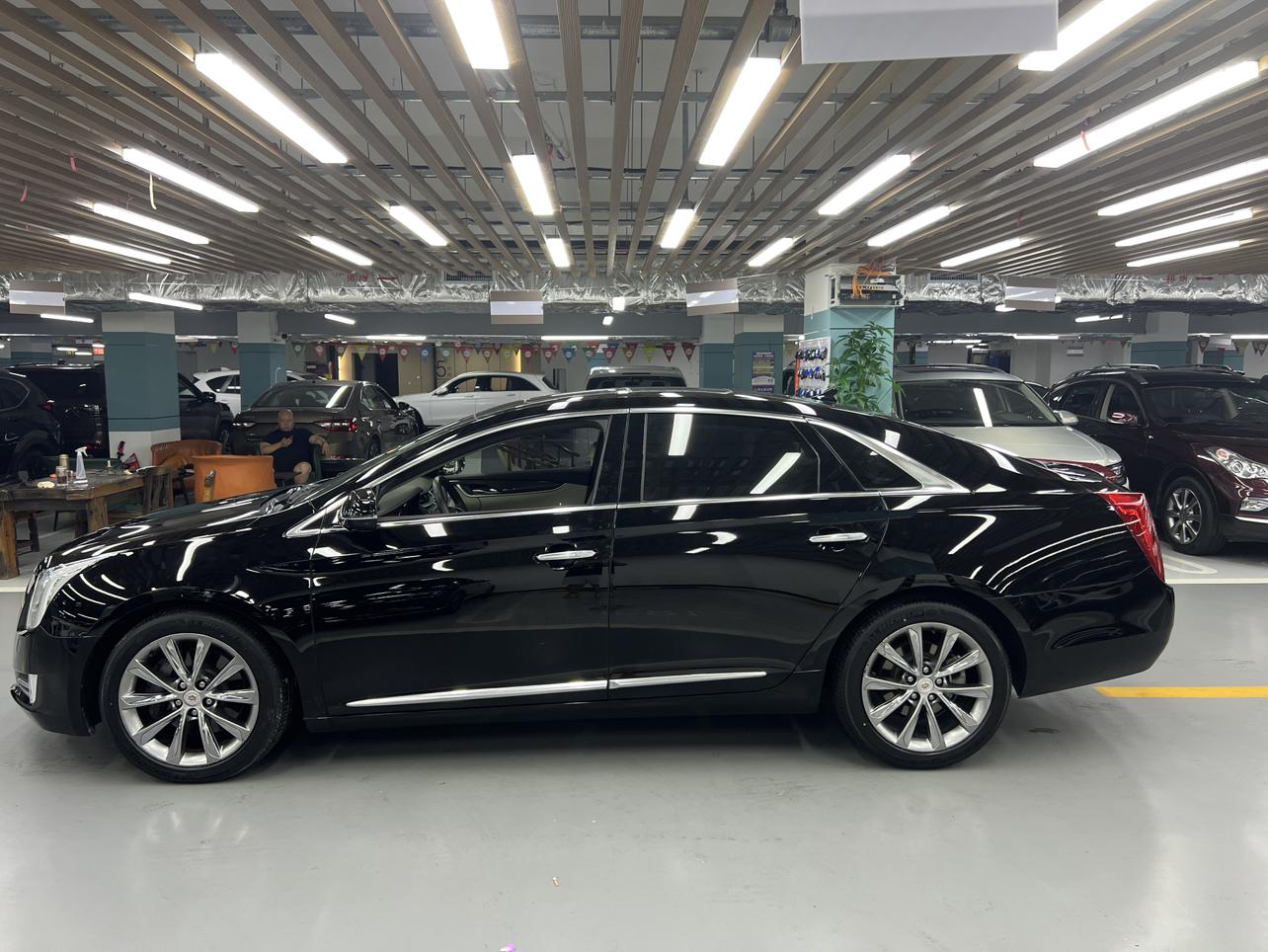 Cadillac XTS 2013 thumb 2