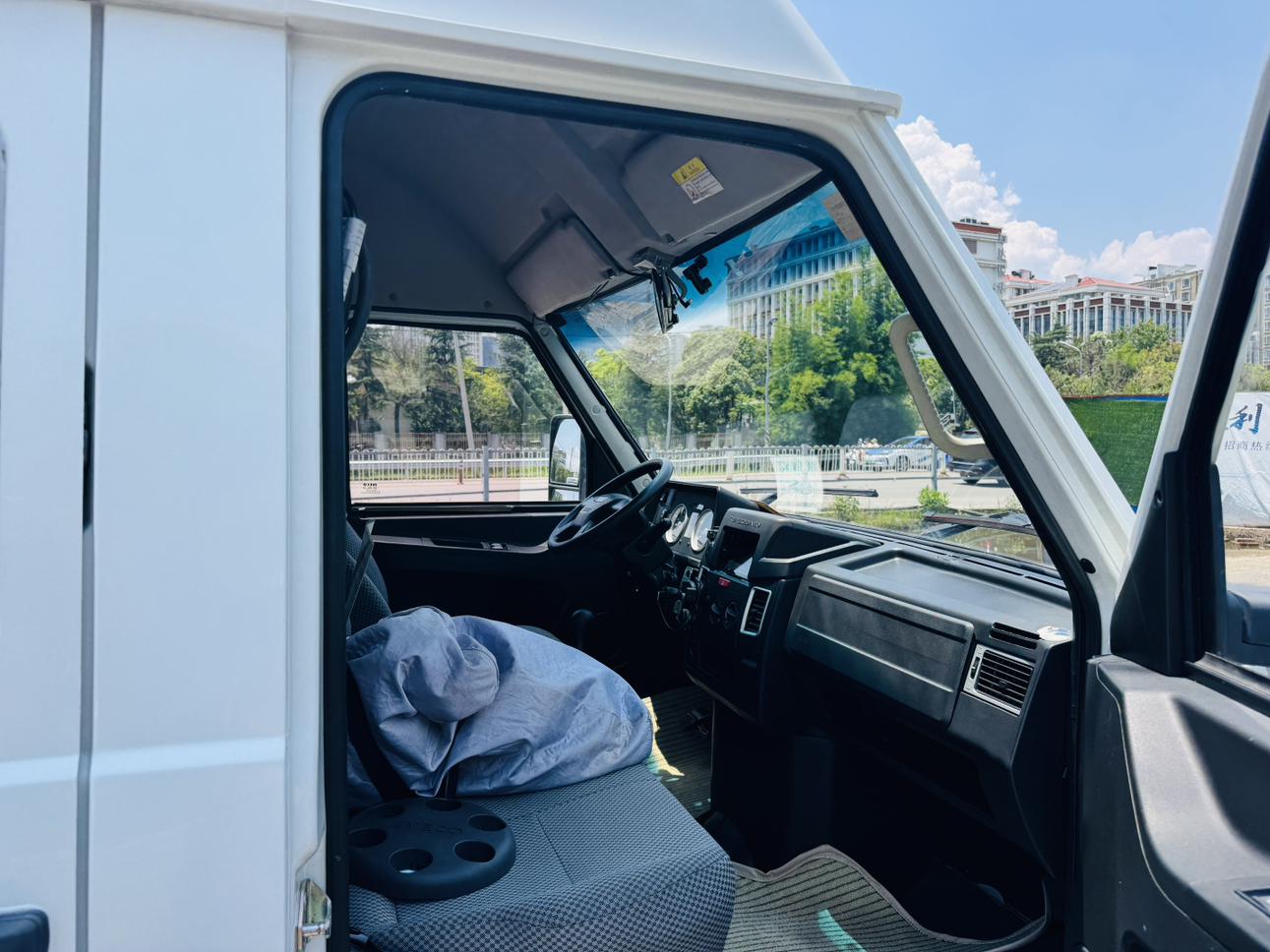 Iveco Yi Wei Ke De Yi 2020 thumb 6