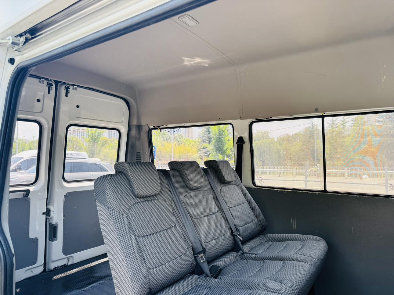 Iveco Yi Wei Ke De Yi 2020 thumb 8