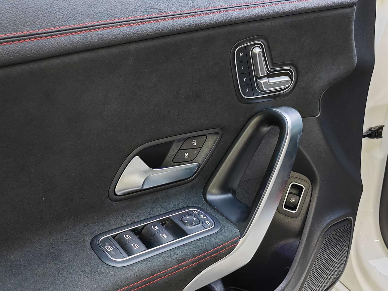 Mercedes-Benz CLA 2021 thumb 9
