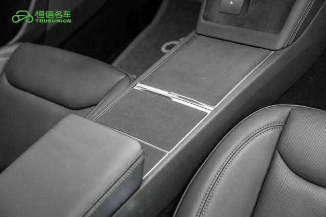 Tesla Model 3 2025 thumb 10