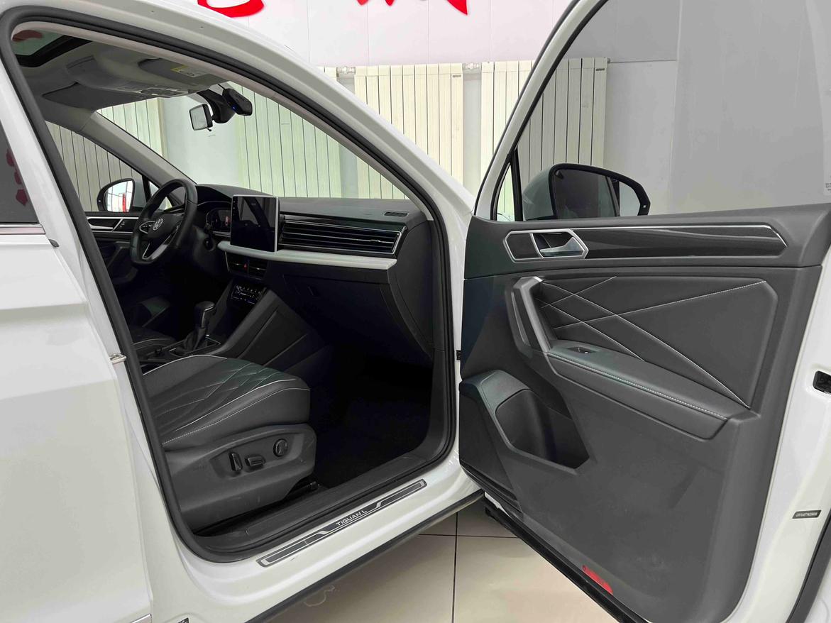 Volkswagen Tiguan 2023 thumb 8