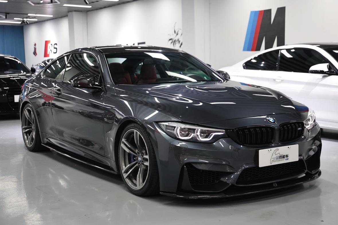 BMW M4 2017 thumb 9