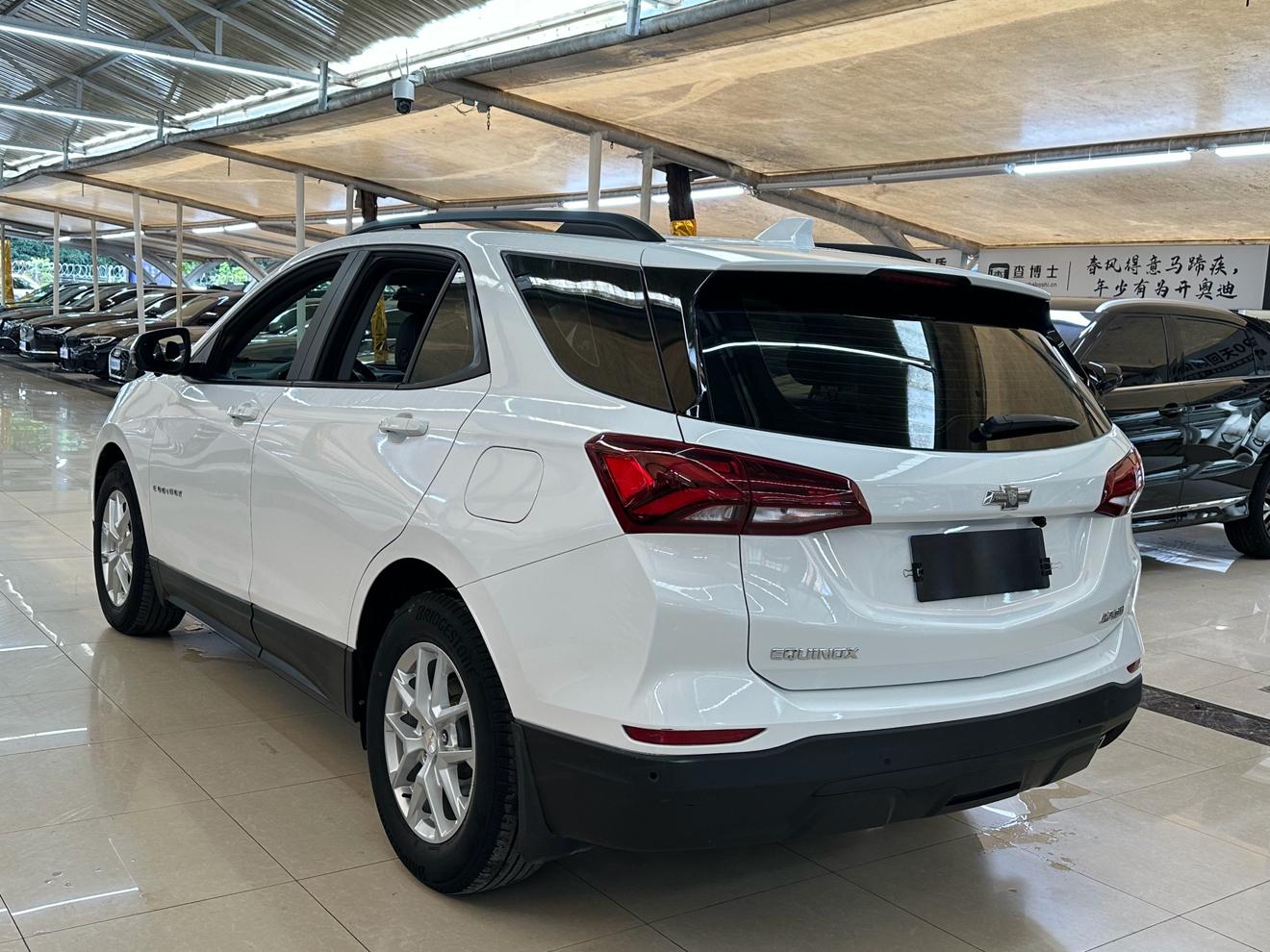 Chevrolet Equinox 2023 thumb 2