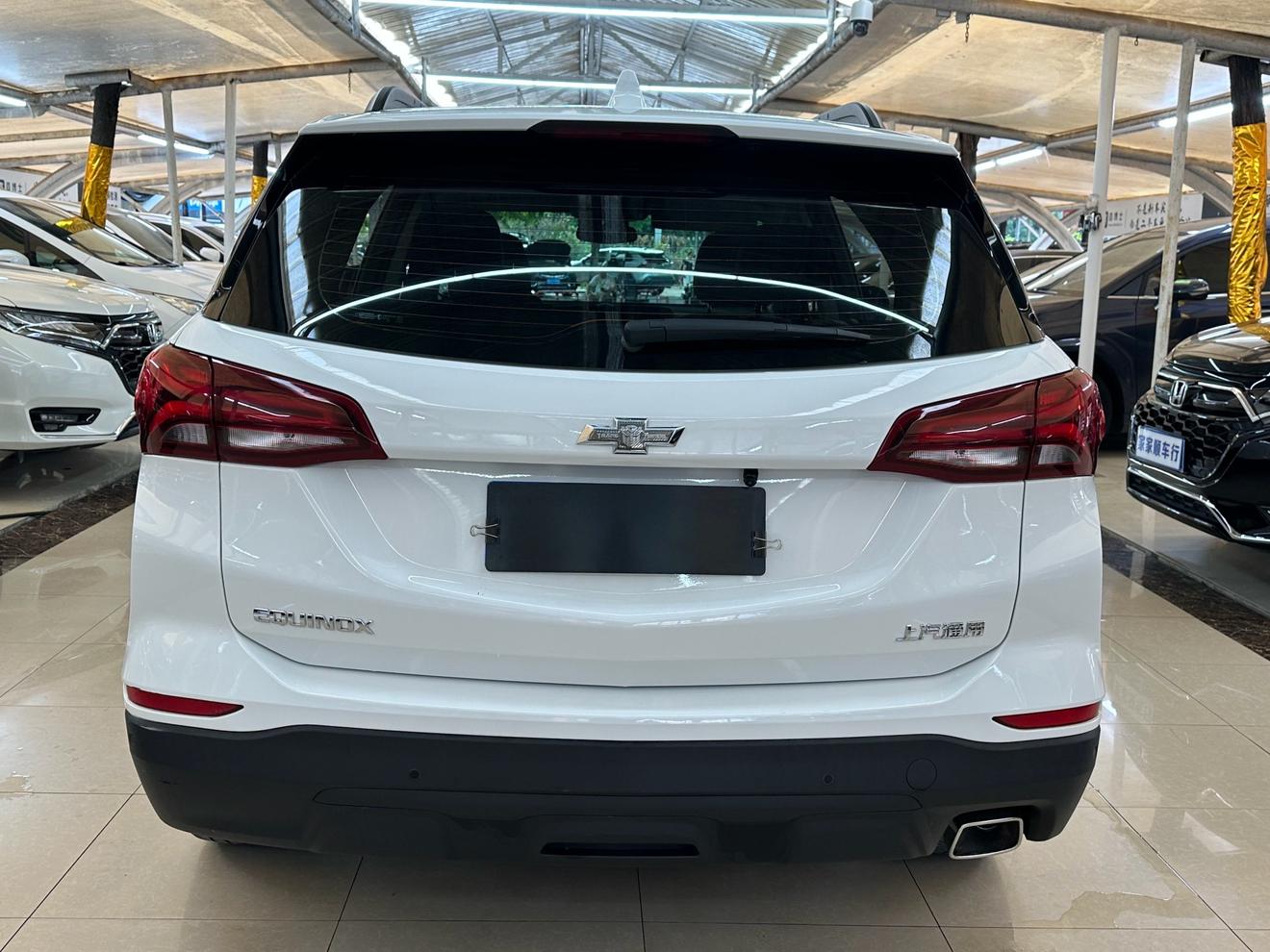 Chevrolet Equinox 2023 thumb 3