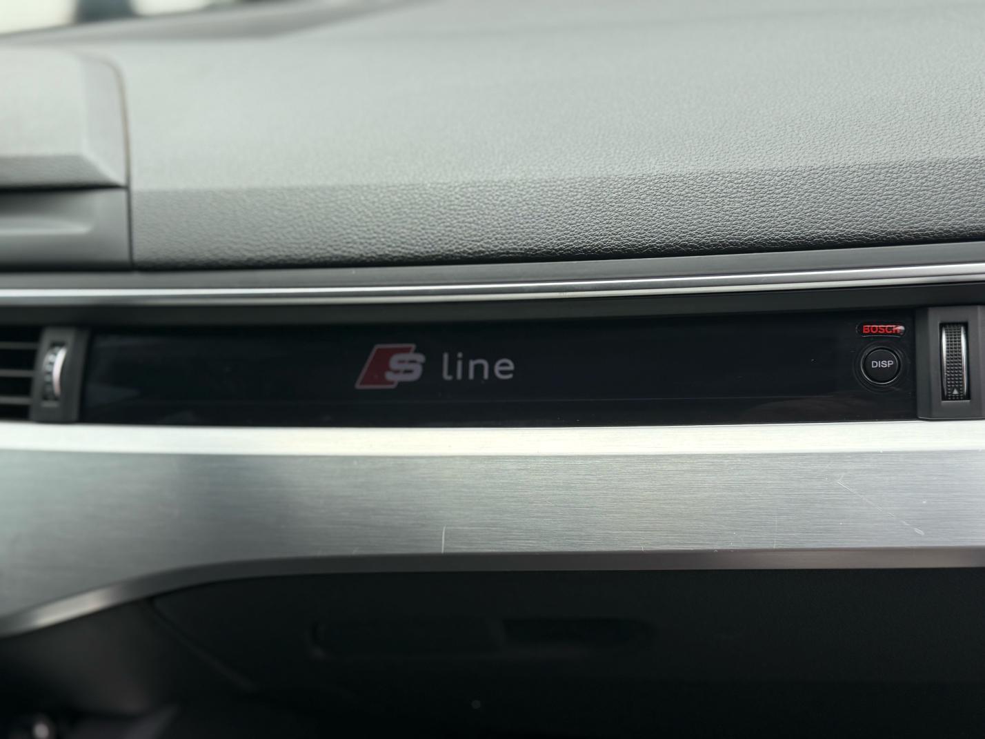 Audi A4 2019 thumb 7