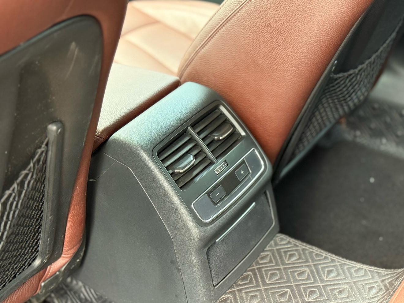 Audi A4 2019 thumb 8