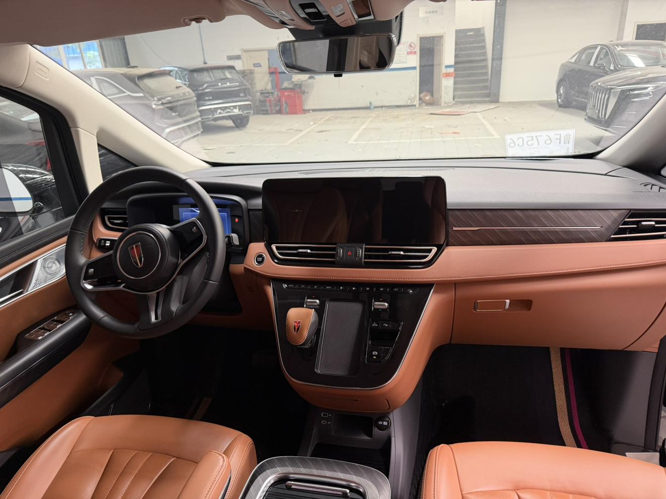 Hongqi HQ9 2024 thumb 5