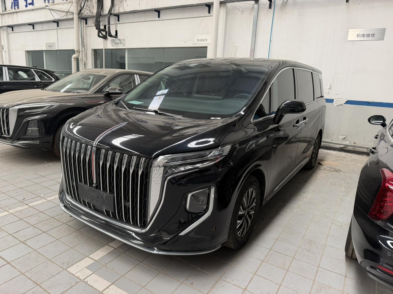 Hongqi HQ9 2024 thumb 8
