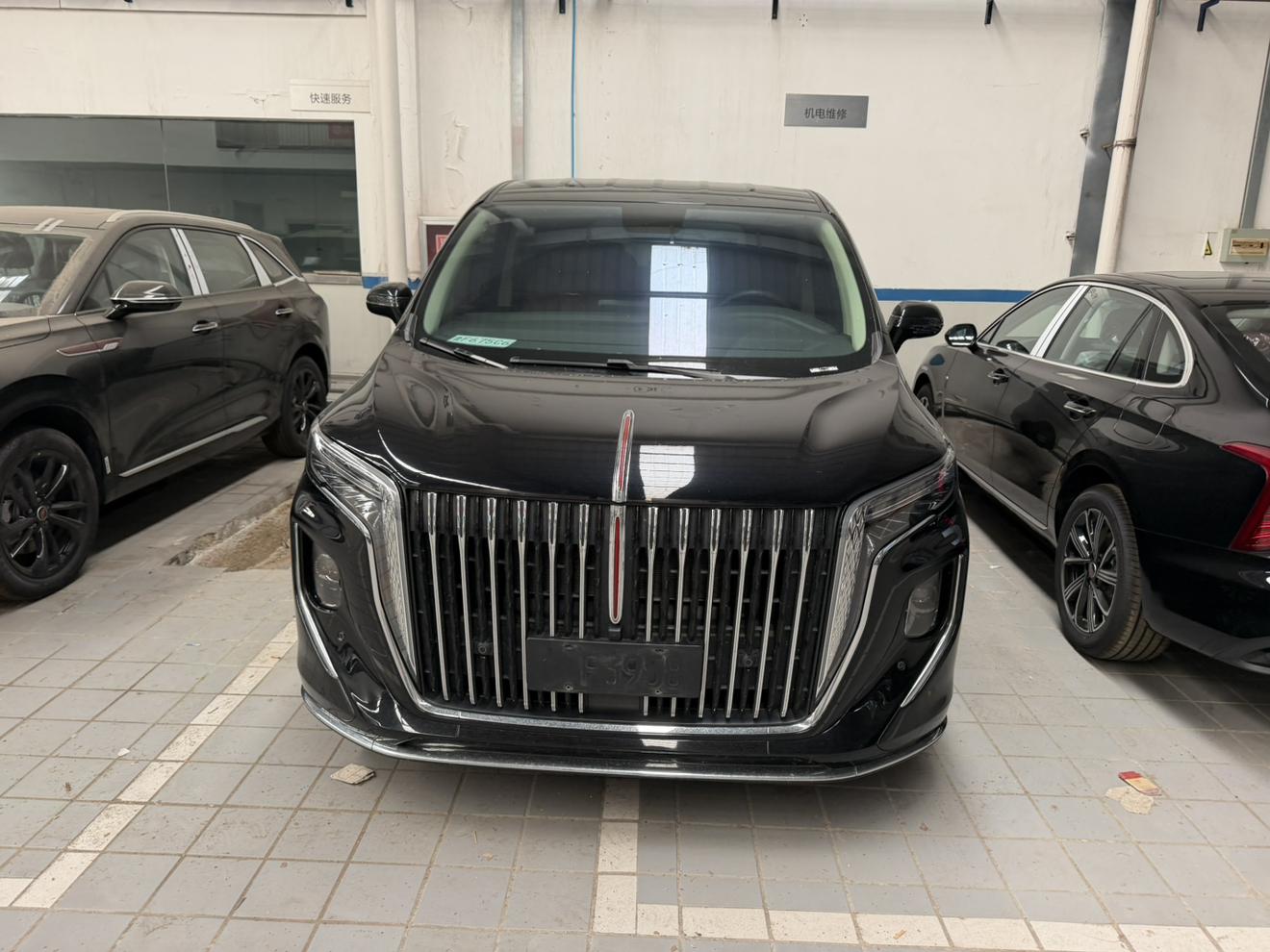 Hongqi HQ9 2024 thumb 9