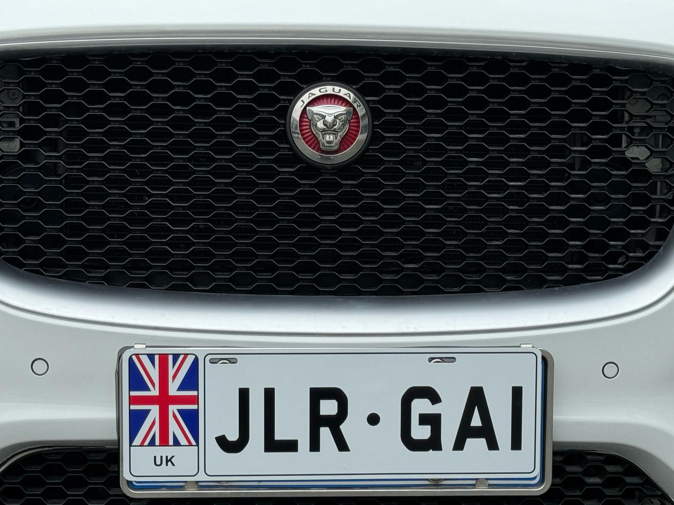 Jaguar F-Pace 2019 thumb 6