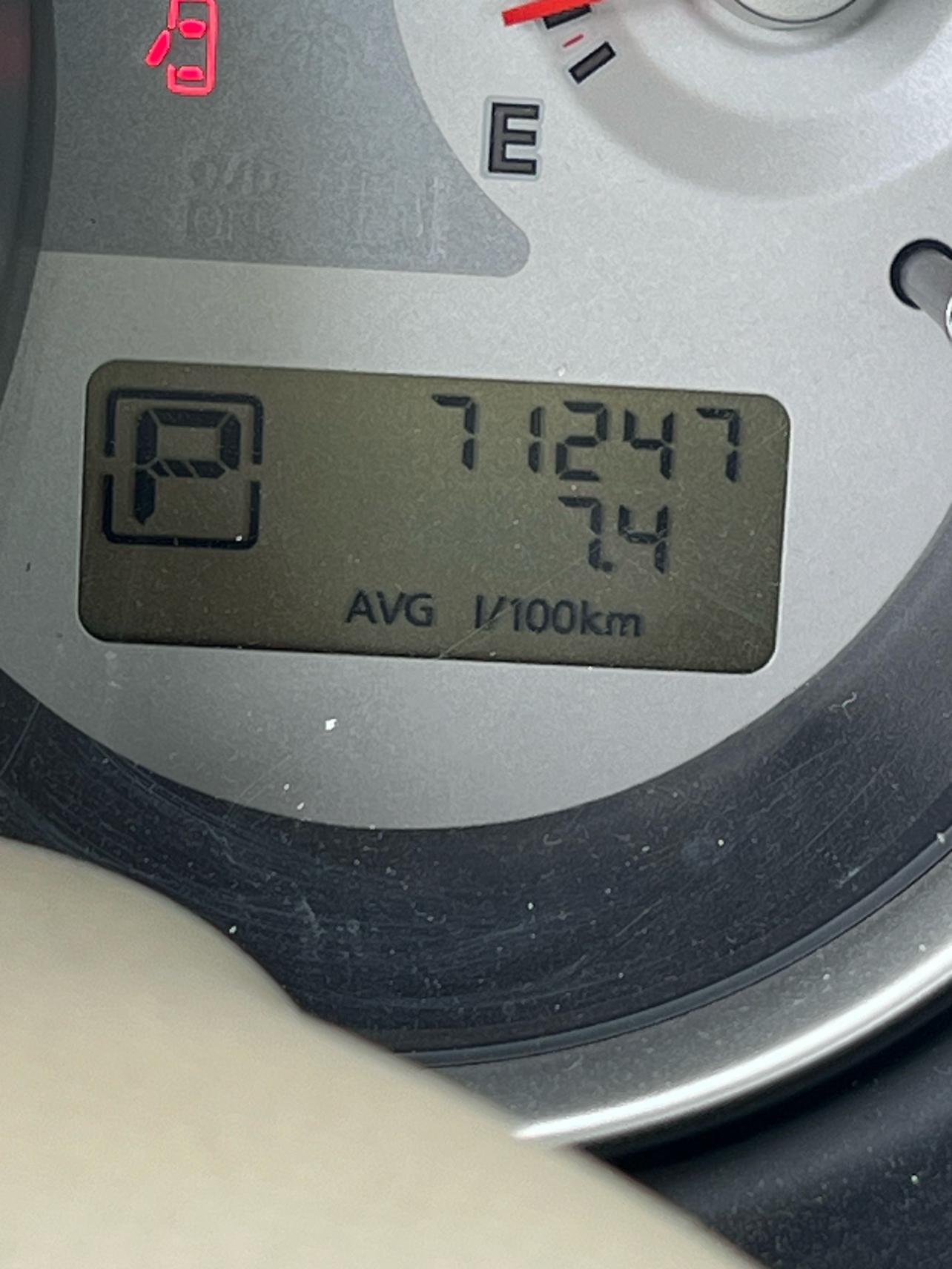 Nissan Tiida 2009 thumb 4