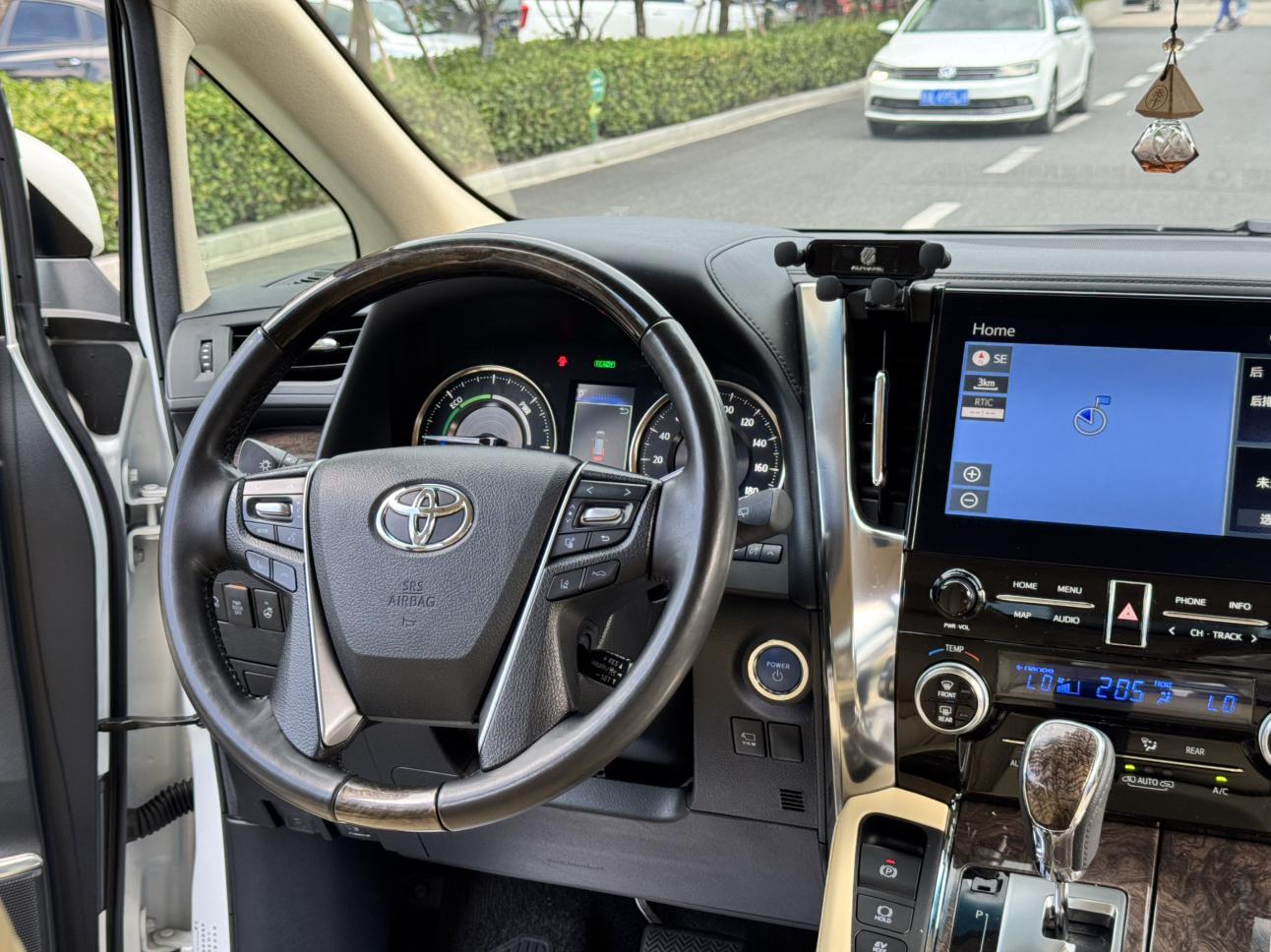 Toyota Alphard 2021 thumb 7