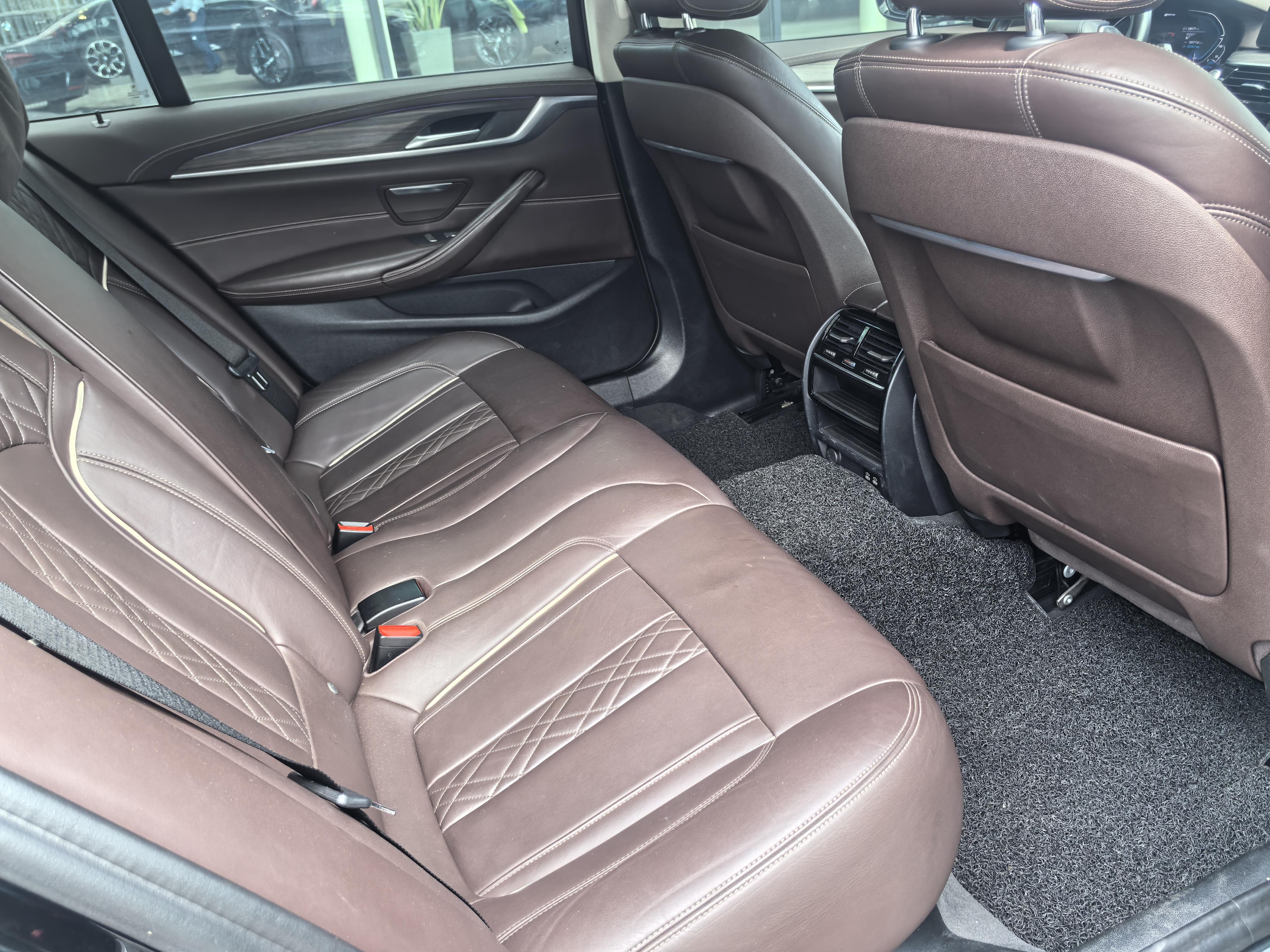 BMW 5 серии 2020 thumb 5