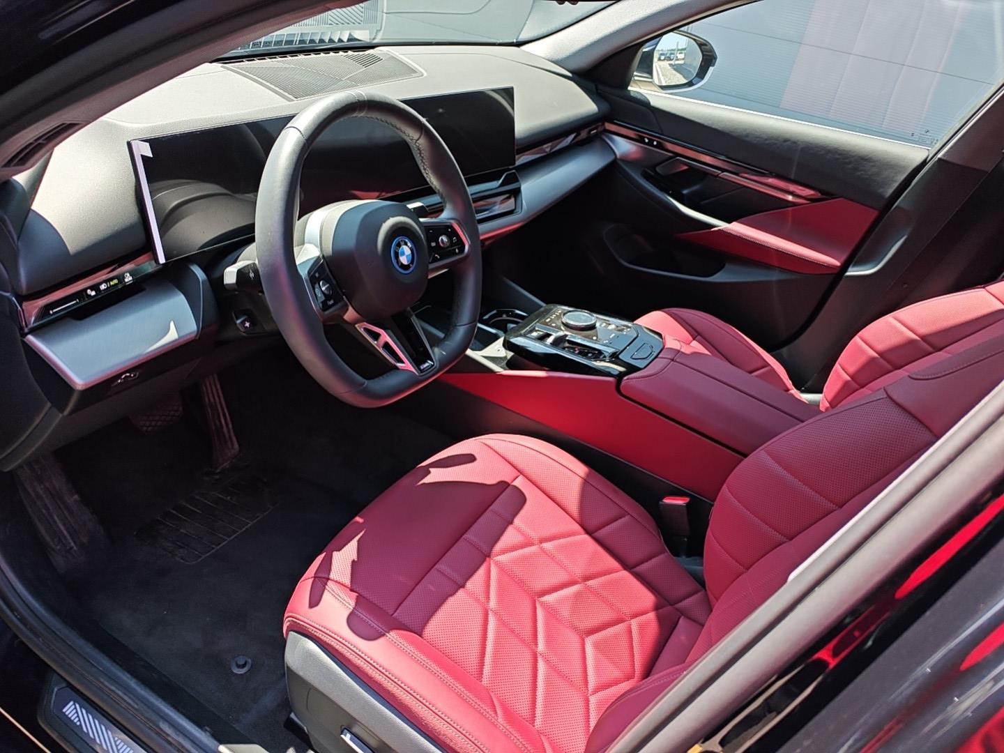 BMW i5 2025 thumb 6