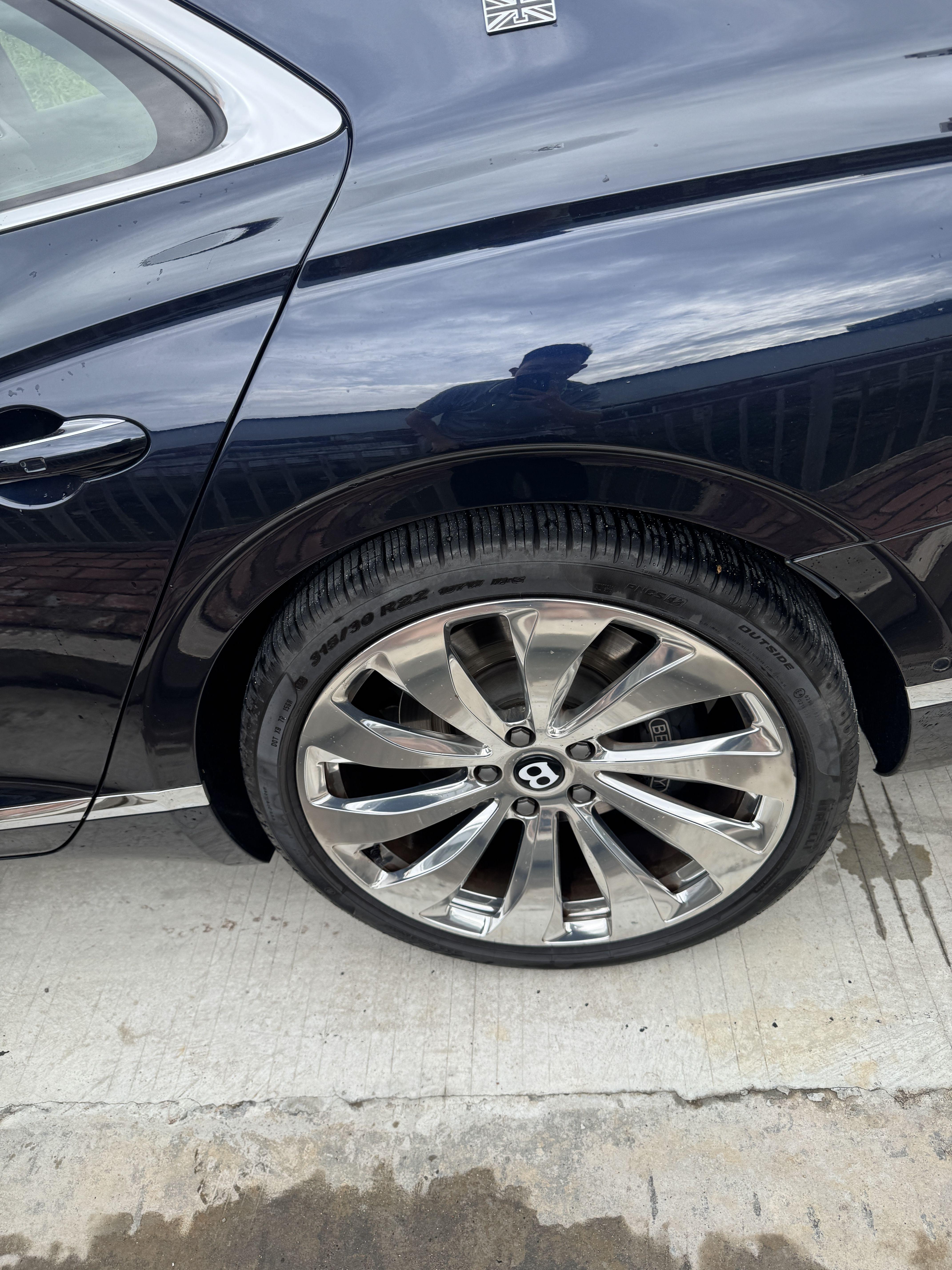 Bentley Fei Chi 2020 thumb 9