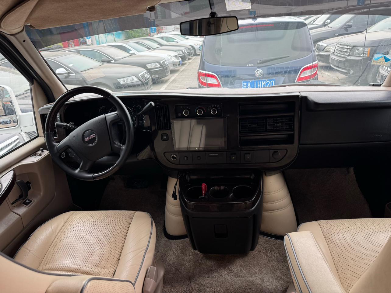 GMC Savana 2011 thumb 8