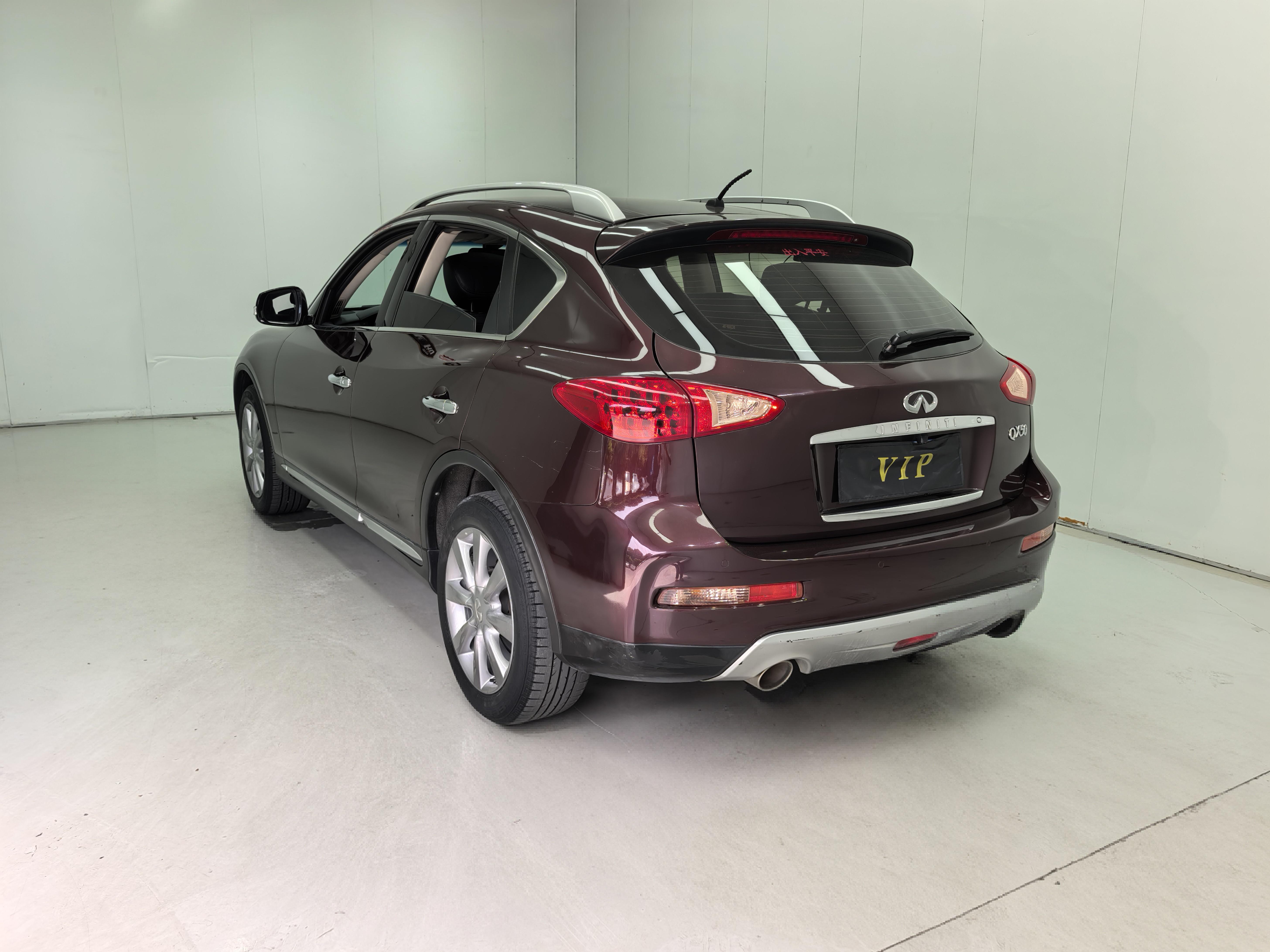 Infiniti QX50 2015 thumb 3