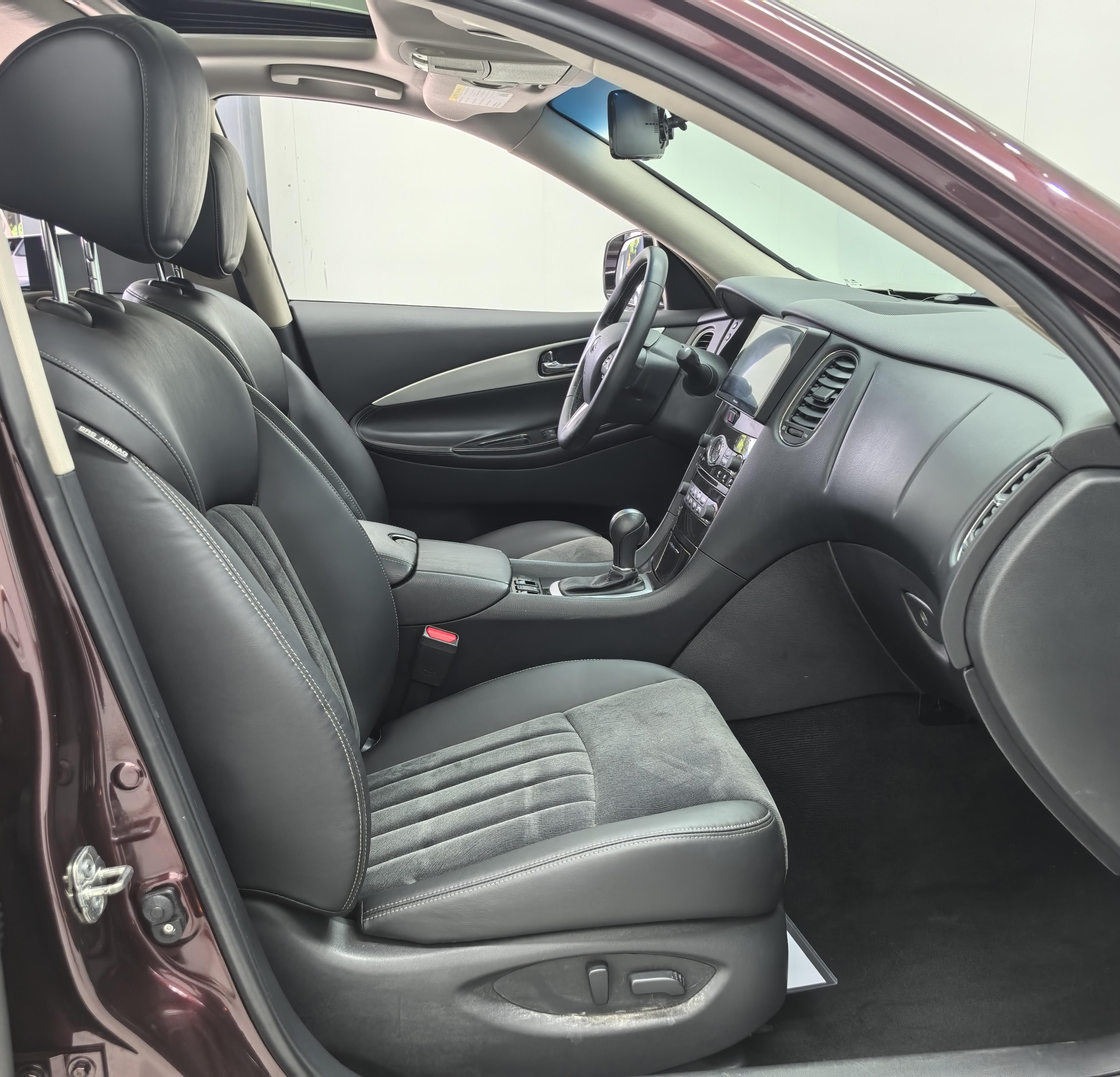 Infiniti QX50 2015 thumb 10