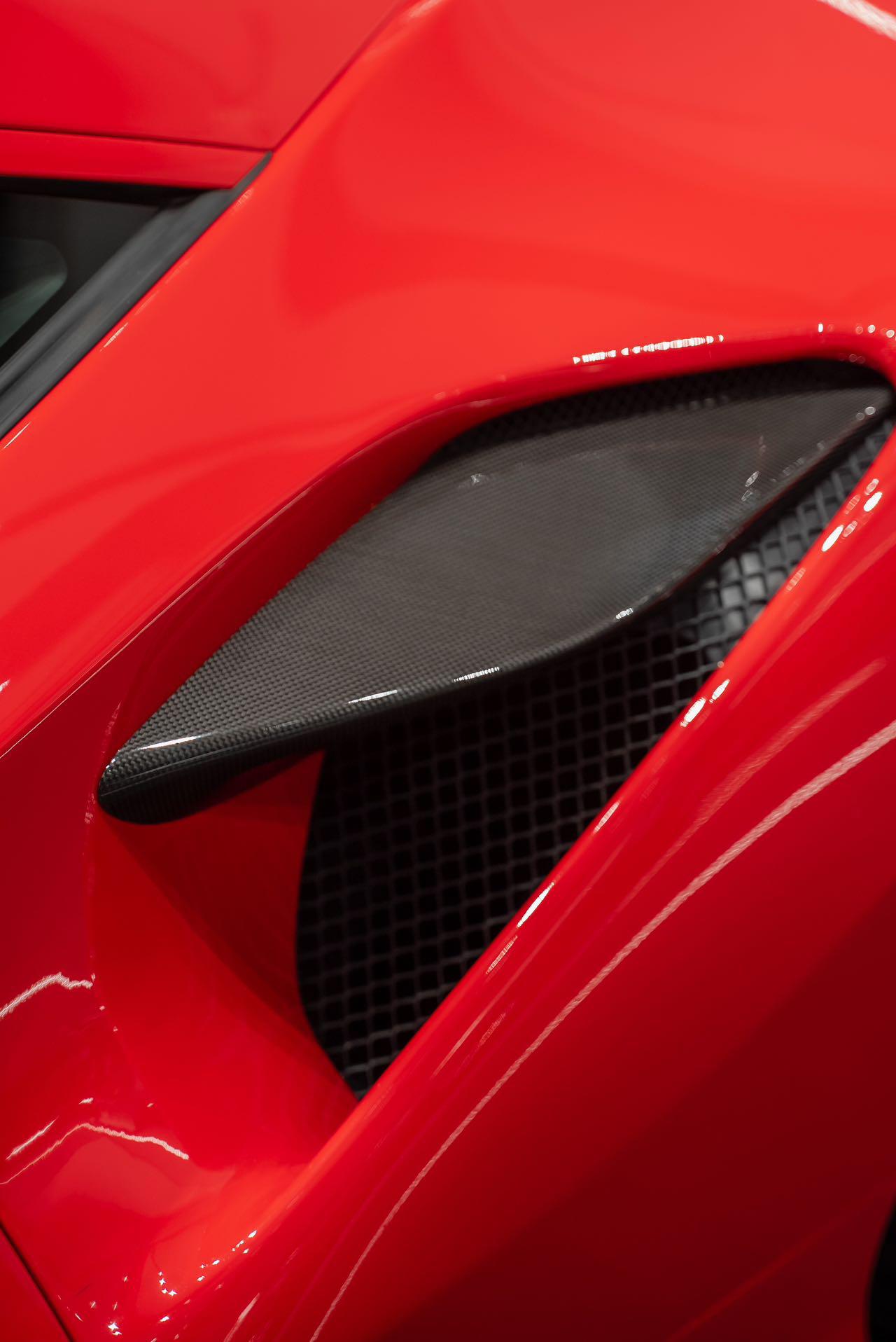 Ferrari F8 2020 thumb 9