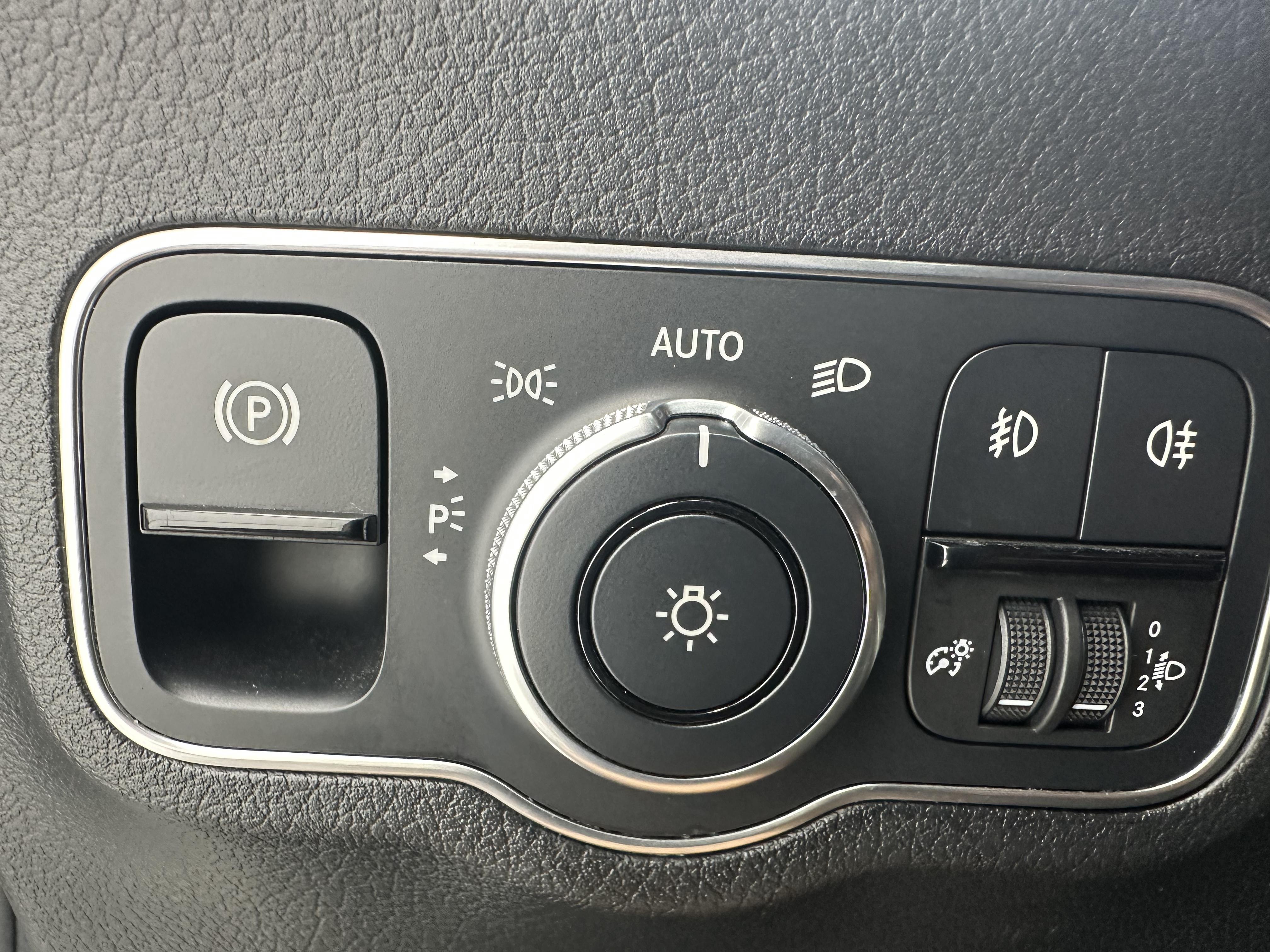 Mercedes-Benz GLA 2022 thumb 7