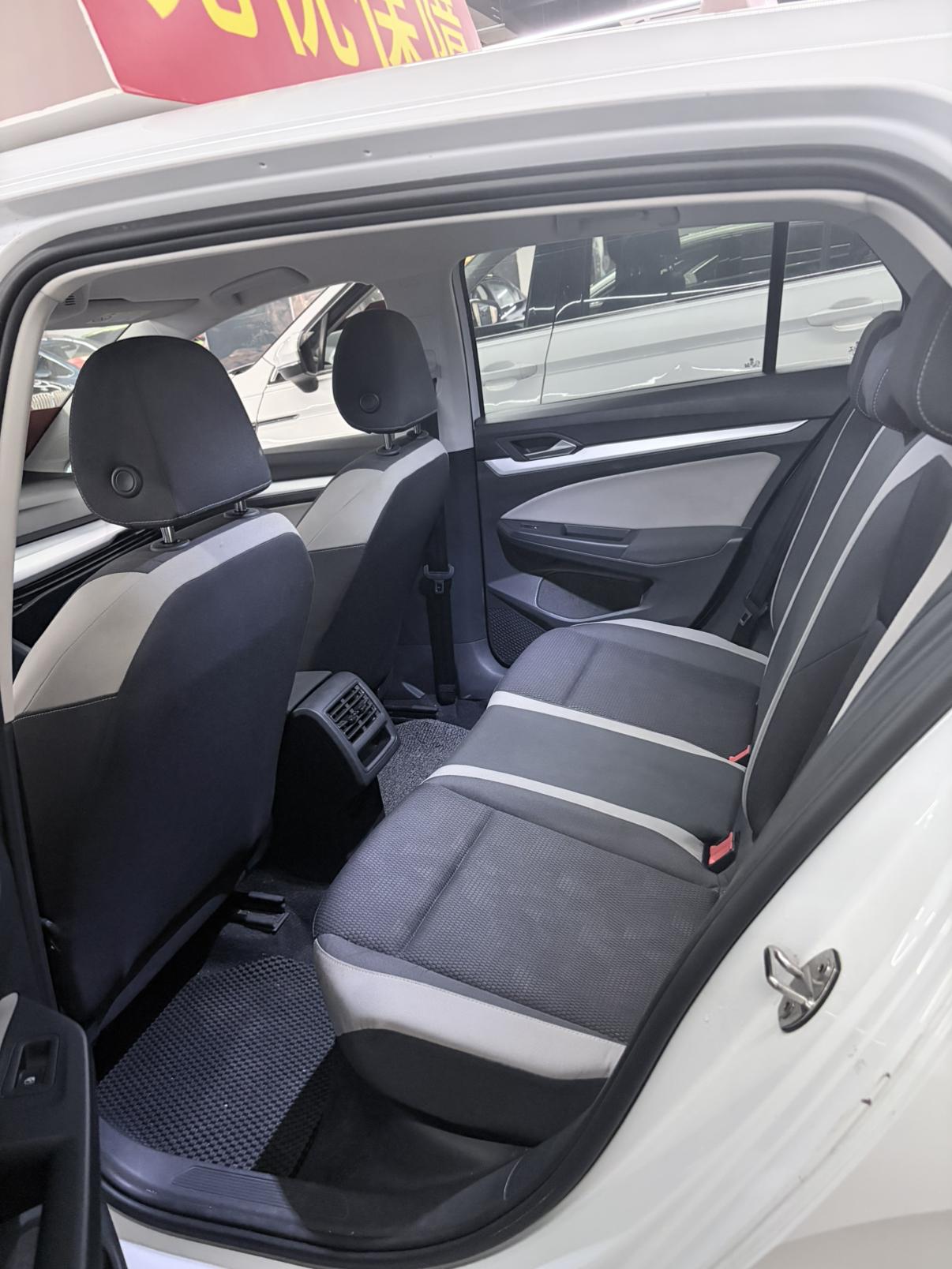 Volkswagen Golf Sportsvan 2023 thumb 7