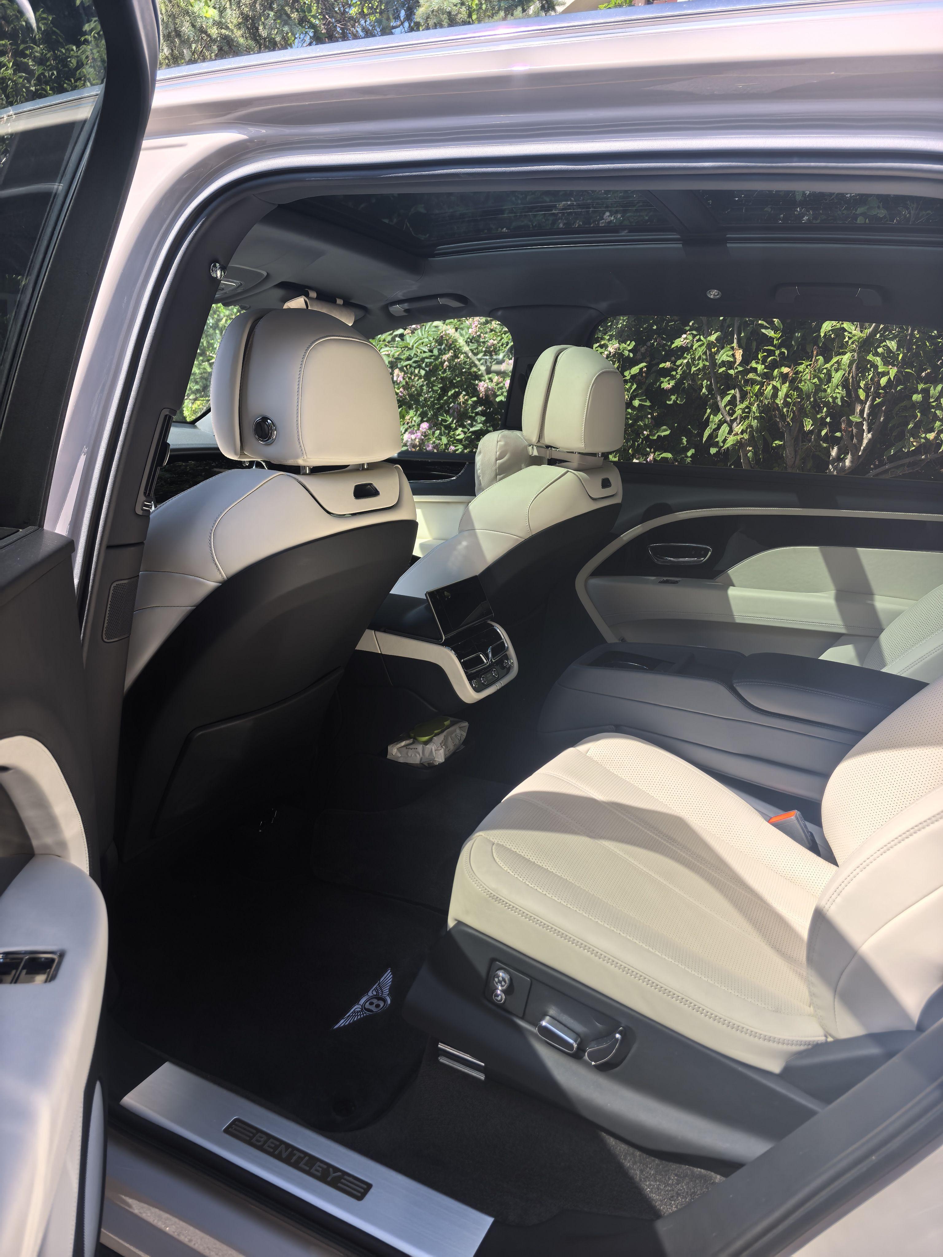 Bentley Tian Yue 2024 thumb 3