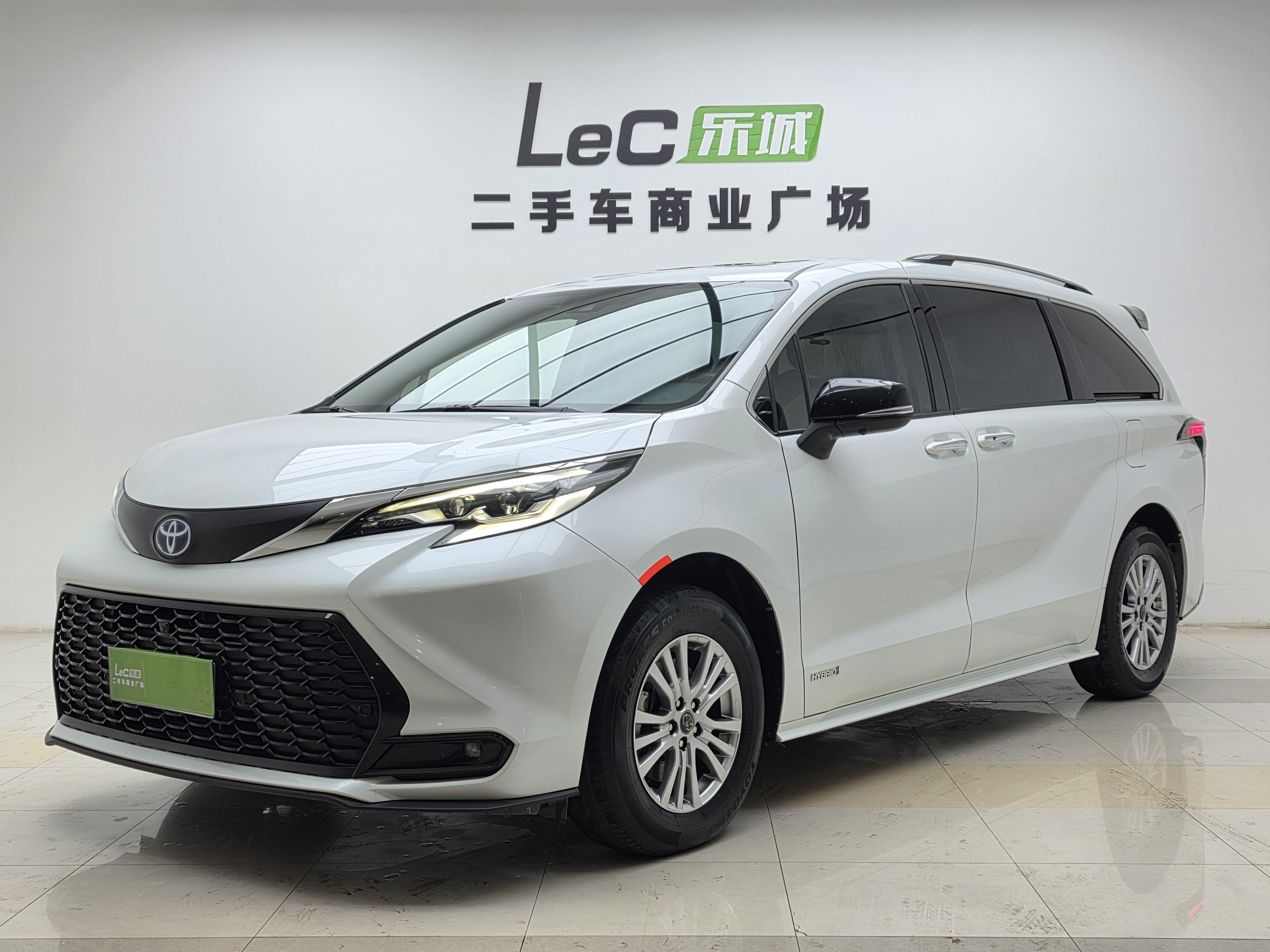Toyota Sienna 2021 thumb 12