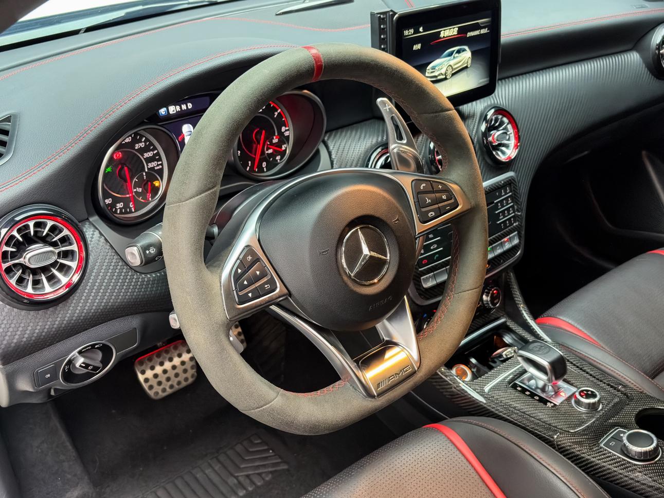 Mercedes-Benz A-Класс 2017 thumb 9
