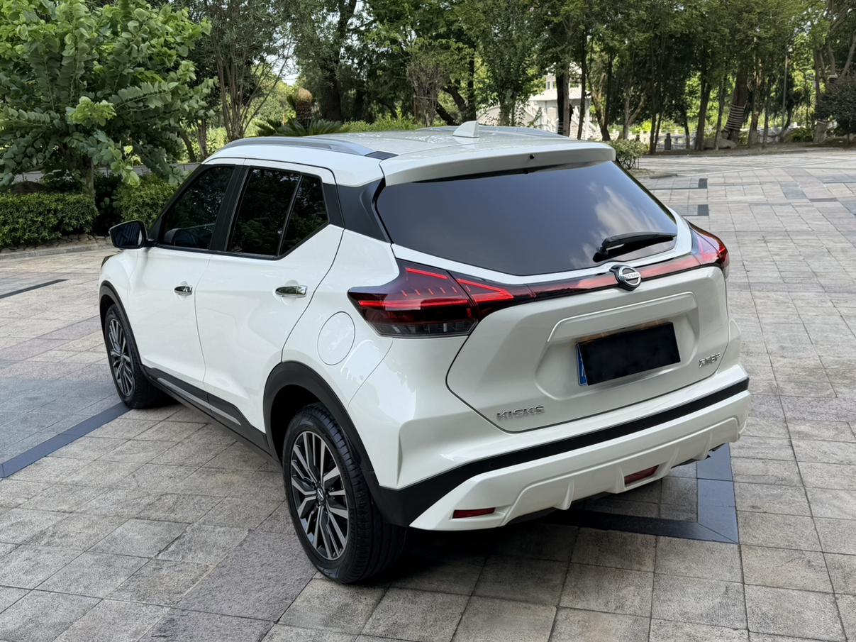 Nissan Kicks 2022 thumb 2