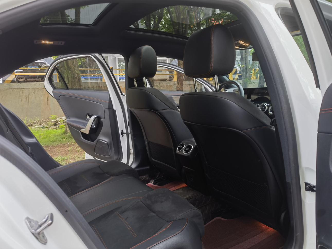 Mercedes-Benz A-Класс 2023 thumb 11