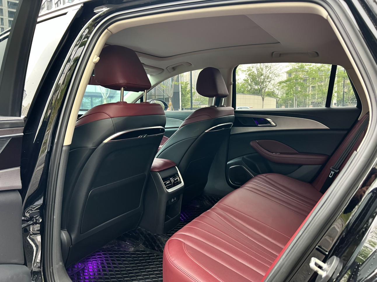 Hongqi H5 2023 thumb 11