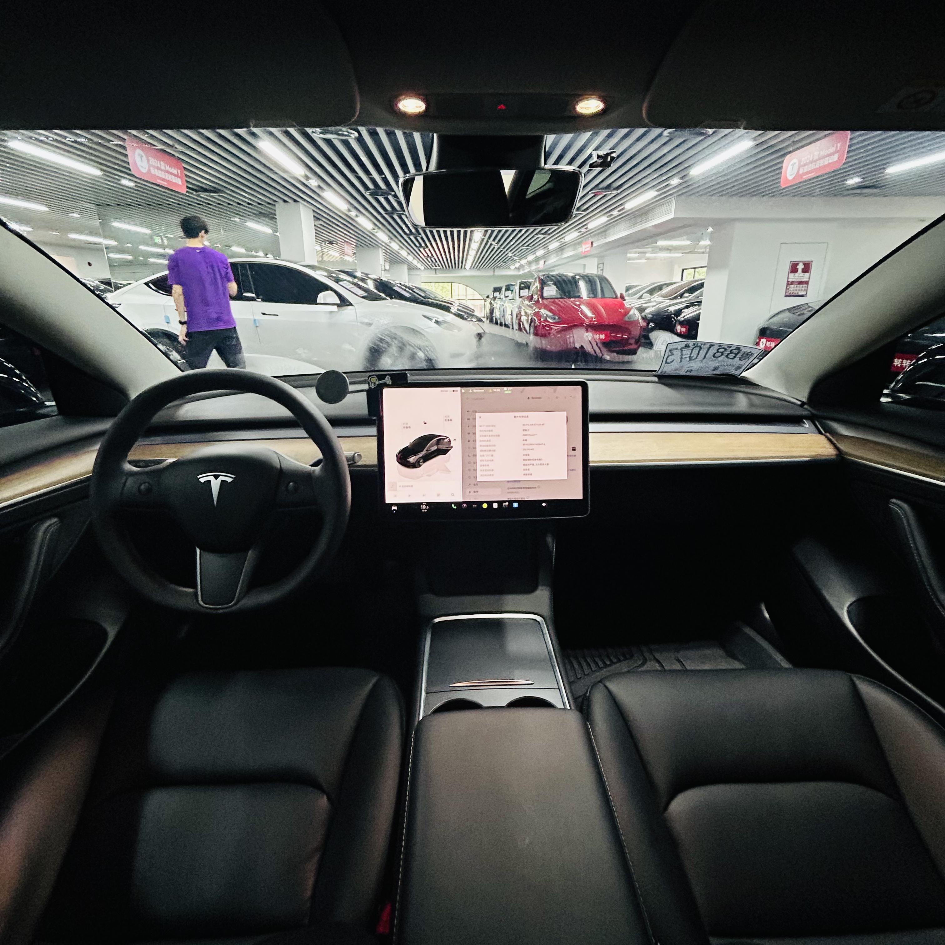 Tesla Model 3 2022 thumb 6