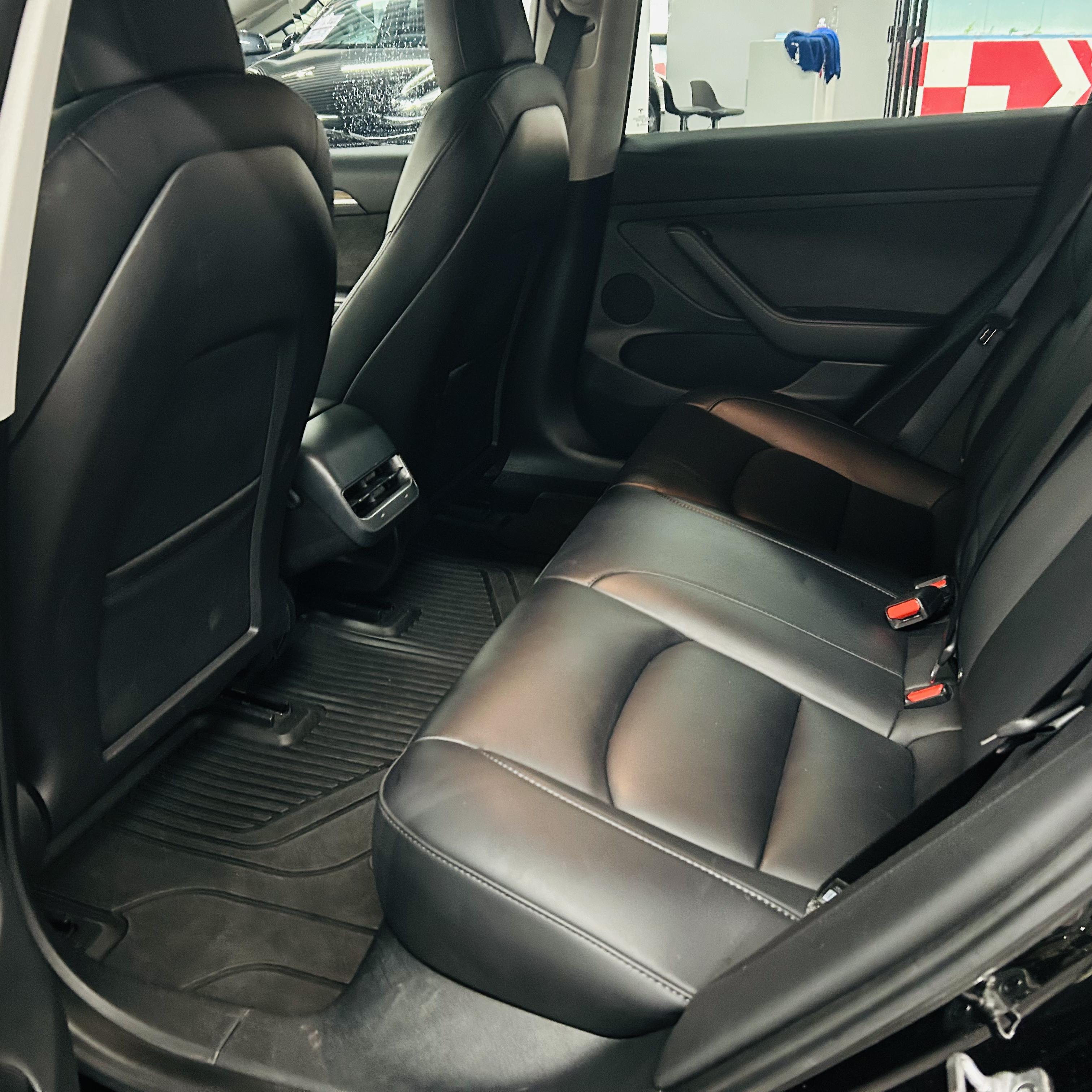 Tesla Model 3 2022 thumb 8