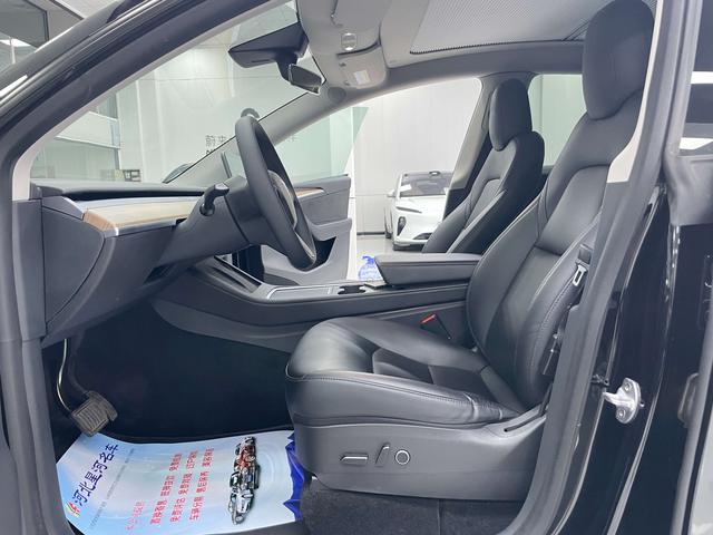 Tesla Model Y 2022 thumb 9