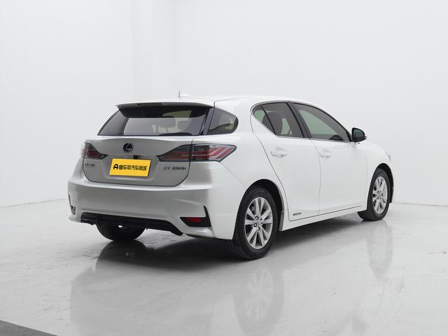 Lexus CT 2014 thumb 5