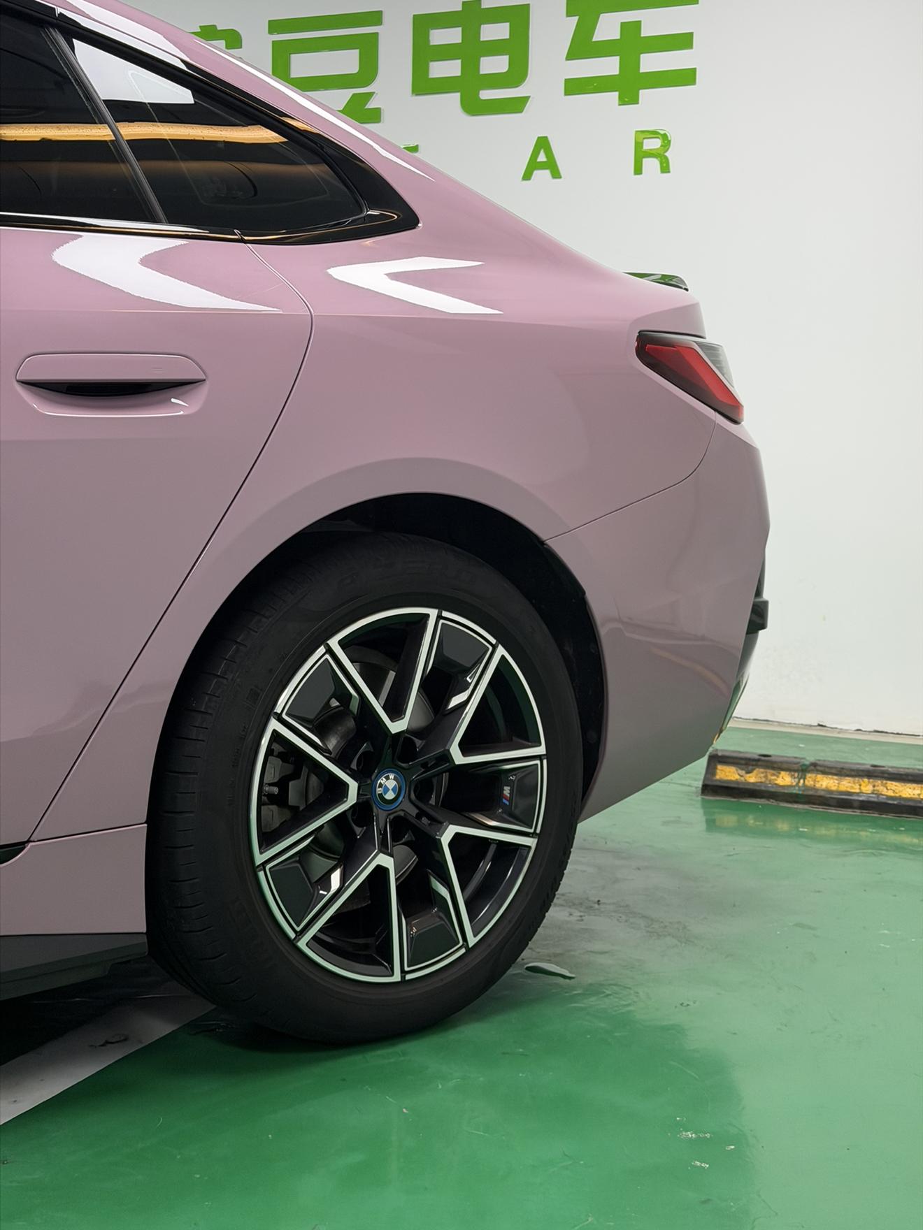 BMW i4 2022 thumb 7