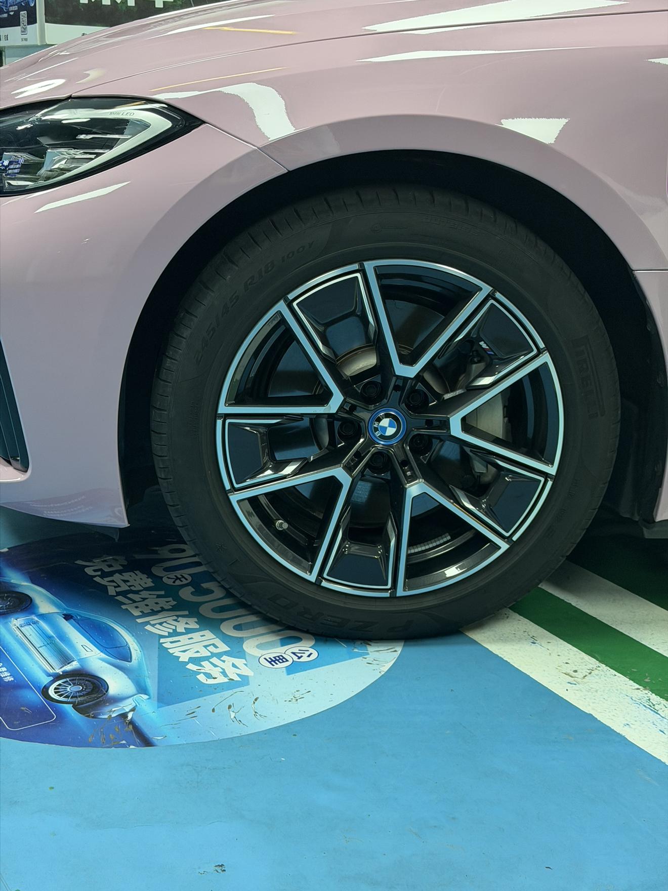 BMW i4 2022 thumb 9