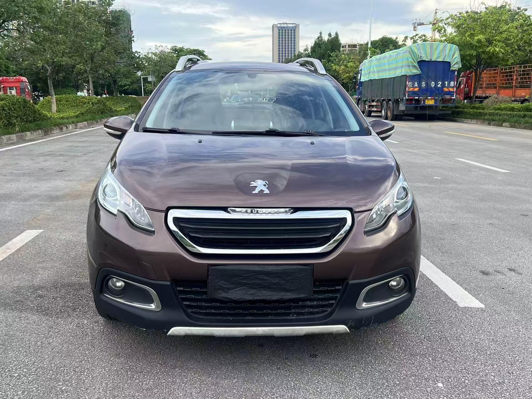 Peugeot 2008 2015 thumb 12