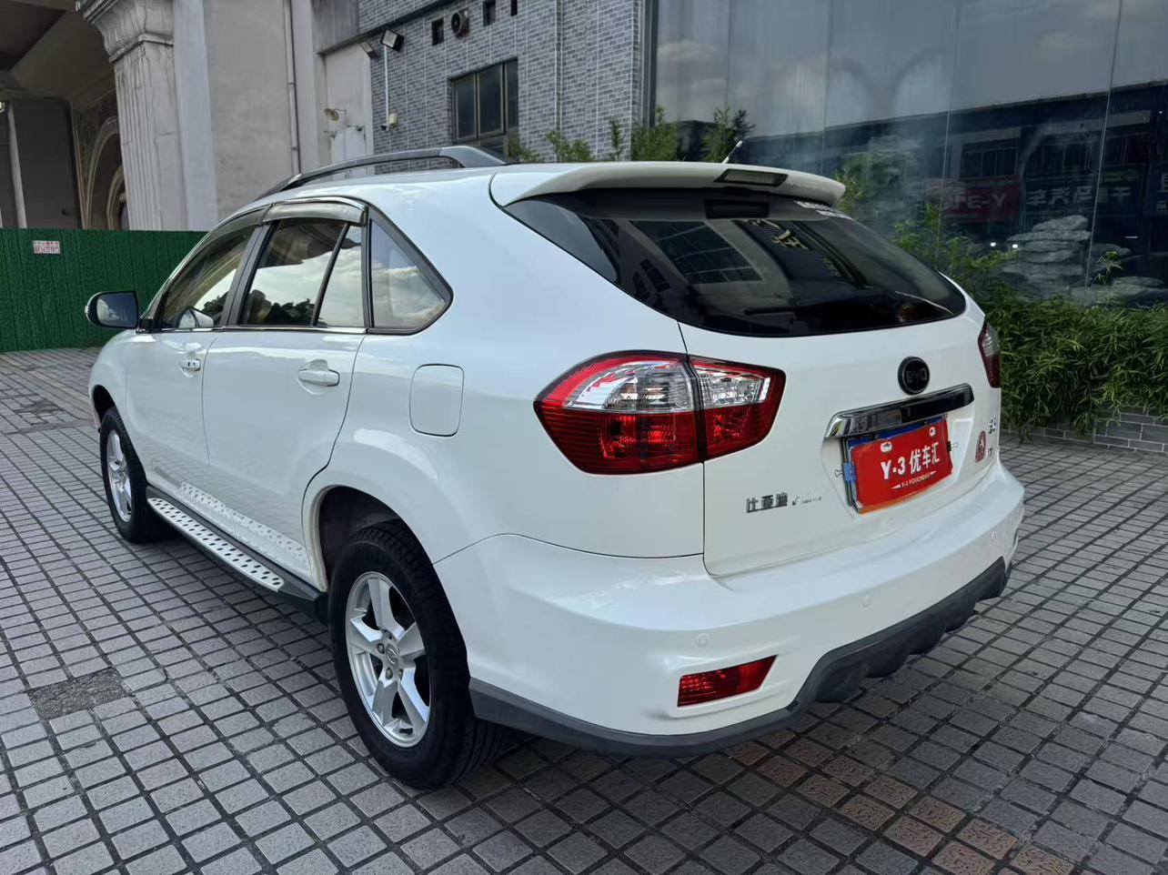BYD S6 2014 thumb 12