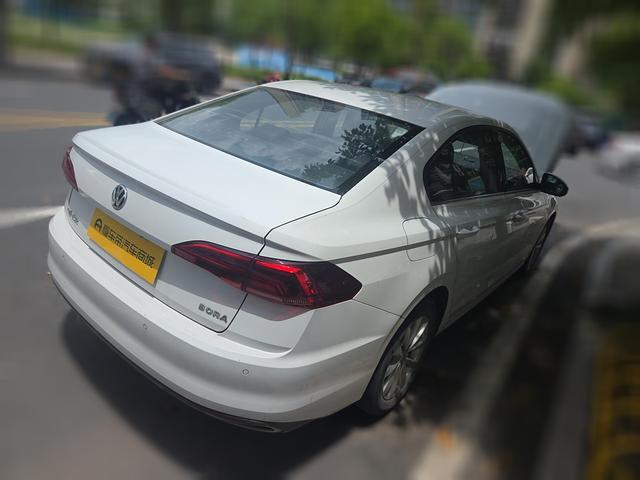 Volkswagen Bora 2019 thumb 2