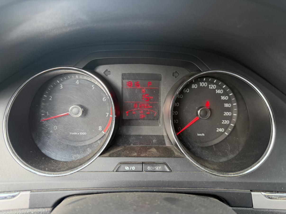 Volkswagen Bora 2015 thumb 8