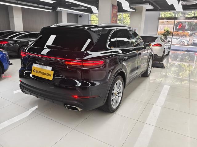 Porsche Cayenne 2019 thumb 2