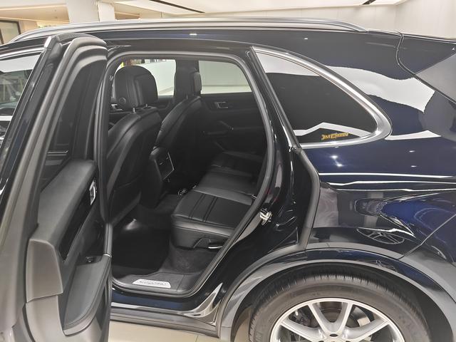 Porsche Cayenne 2019 thumb 9