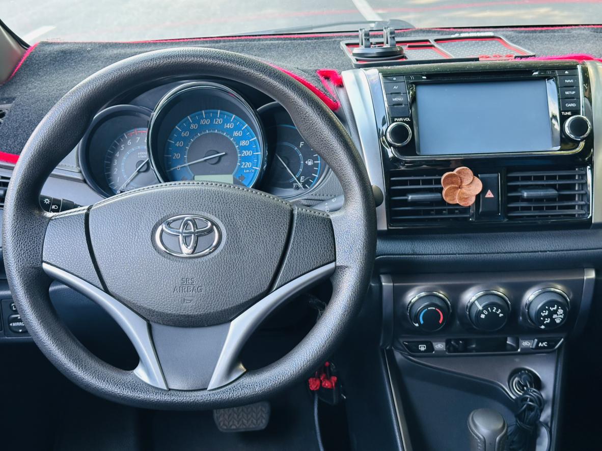 Toyota Yaris 2014 thumb 4