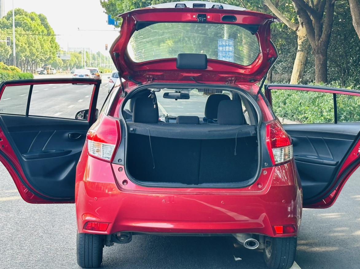 Toyota Yaris 2014 thumb 7