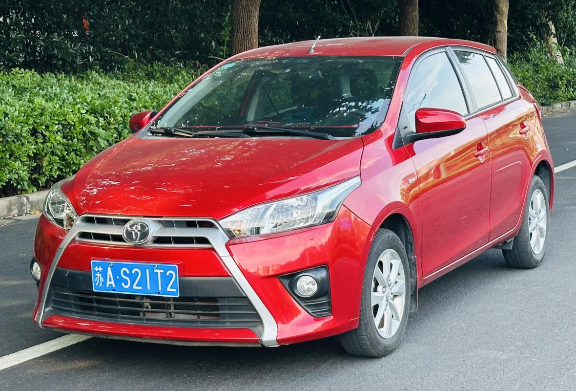 Toyota Yaris 2014 thumb 8