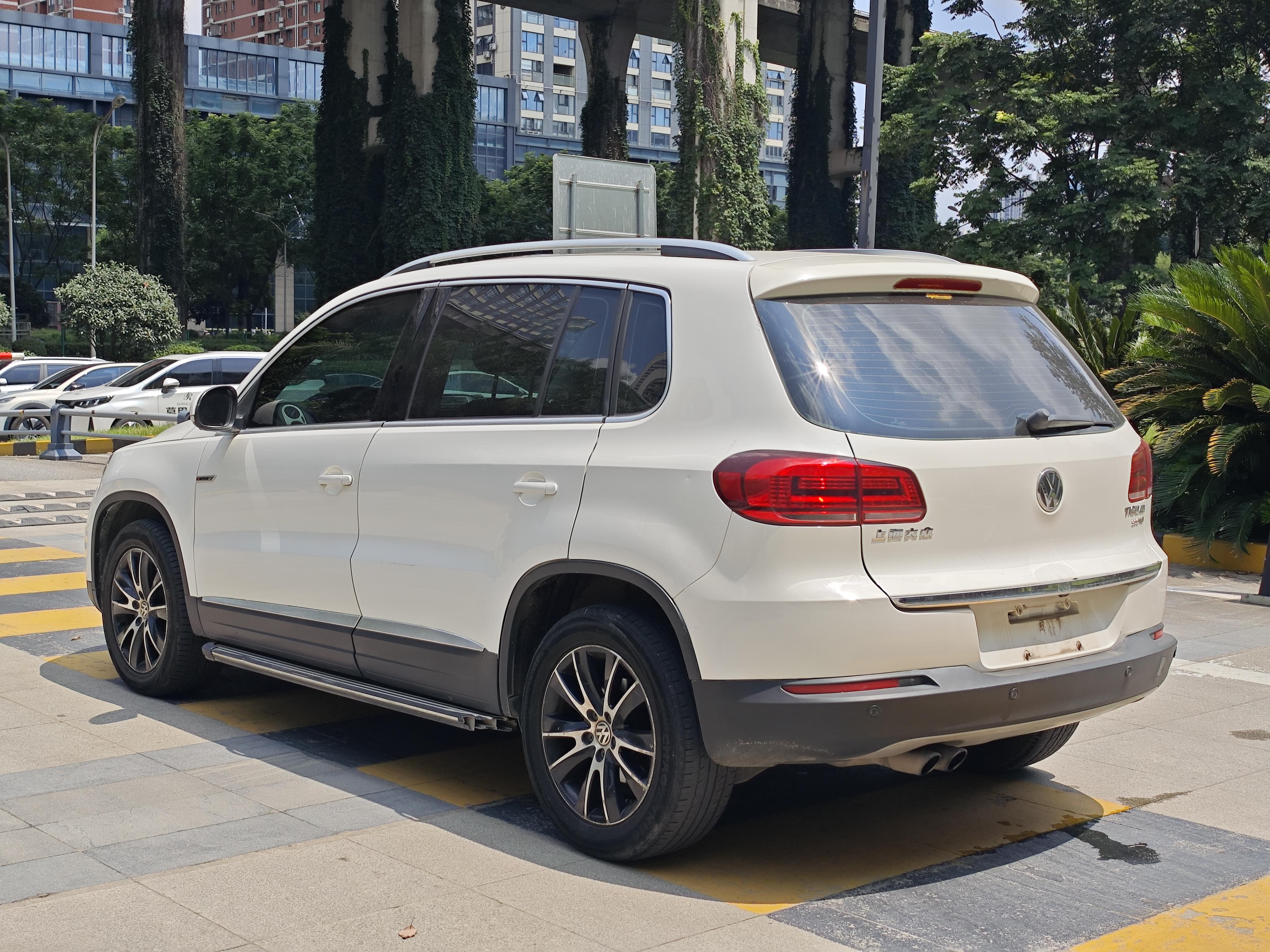 Volkswagen Tiguan 2016 thumb 2