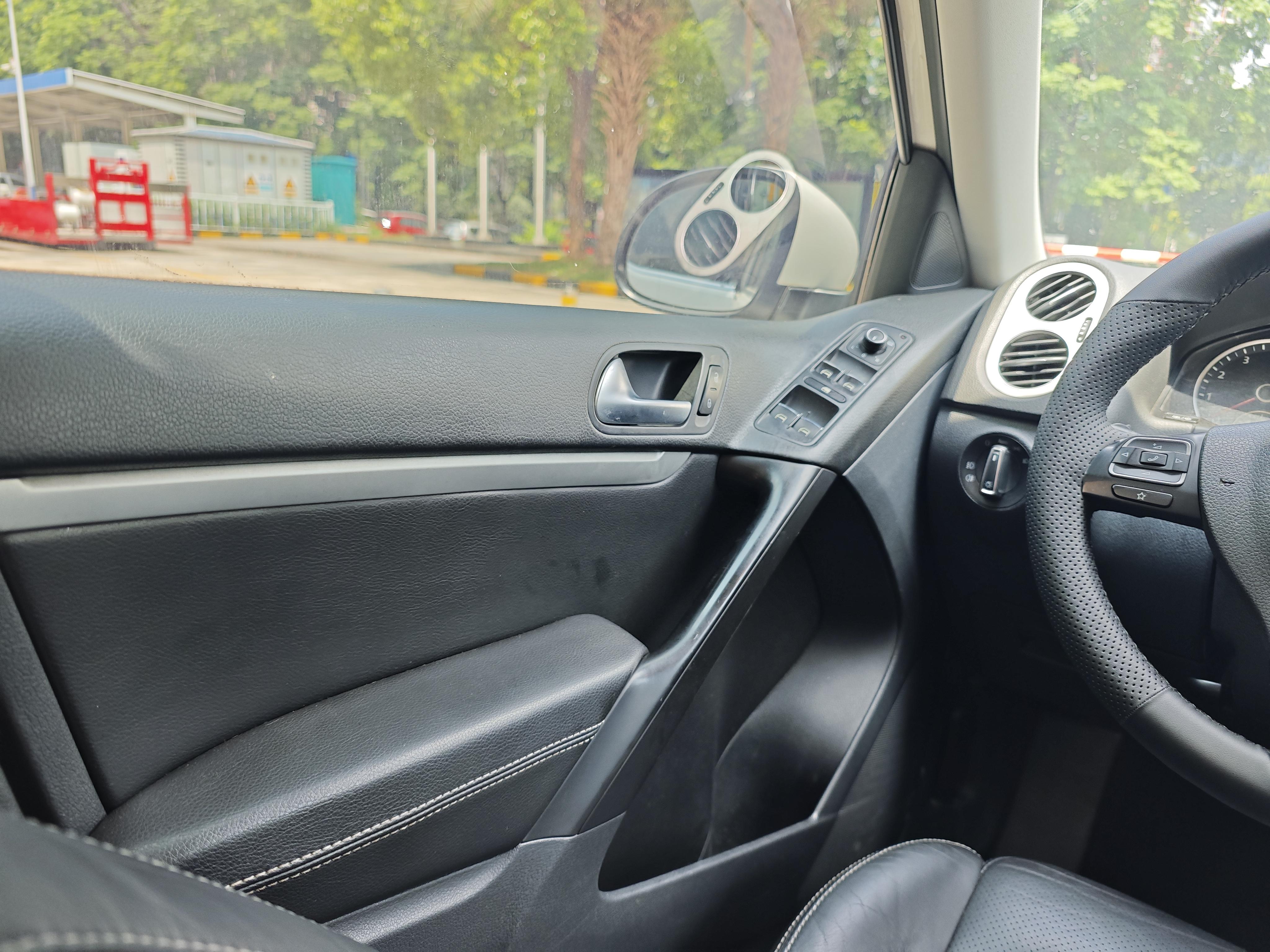 Volkswagen Tiguan 2016 thumb 12
