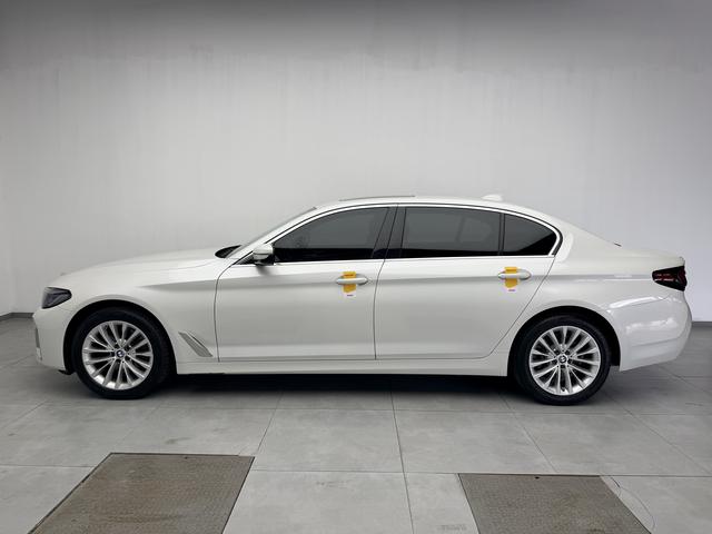 BMW 5 серии 2021 thumb 2